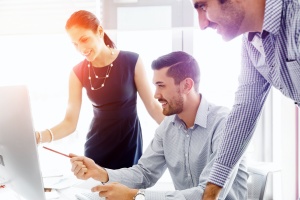couple business people working on b2b vendor portal