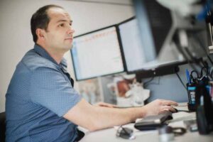 orases employee at work